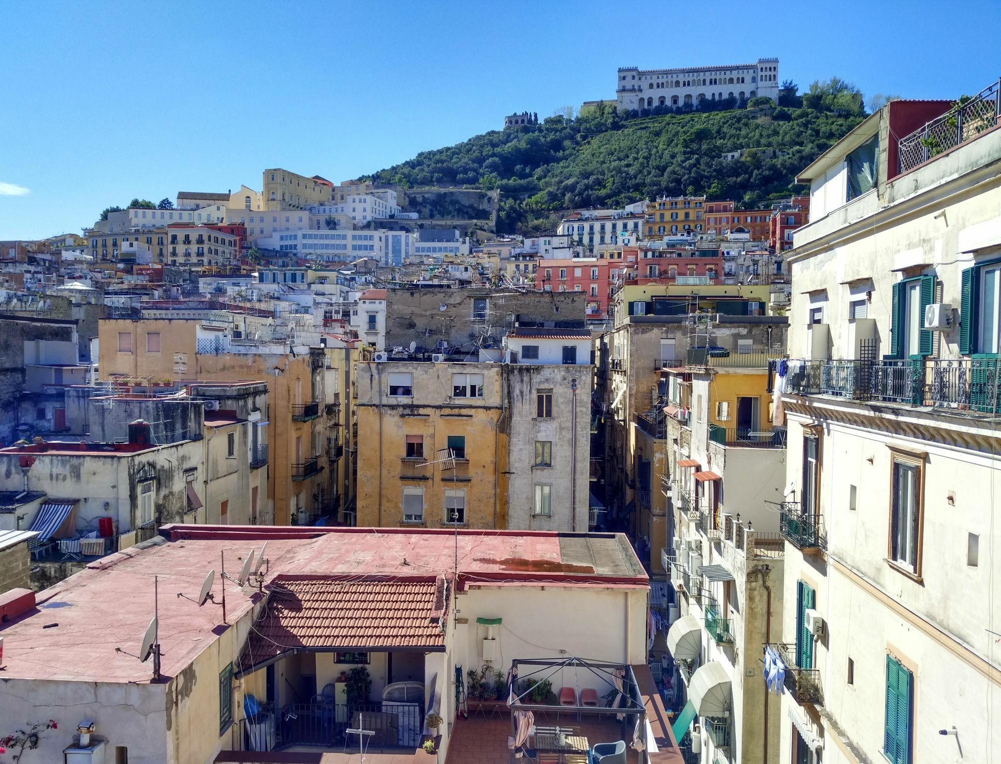 Sui Tetti Di Napoli Hotel Buitenkant foto
